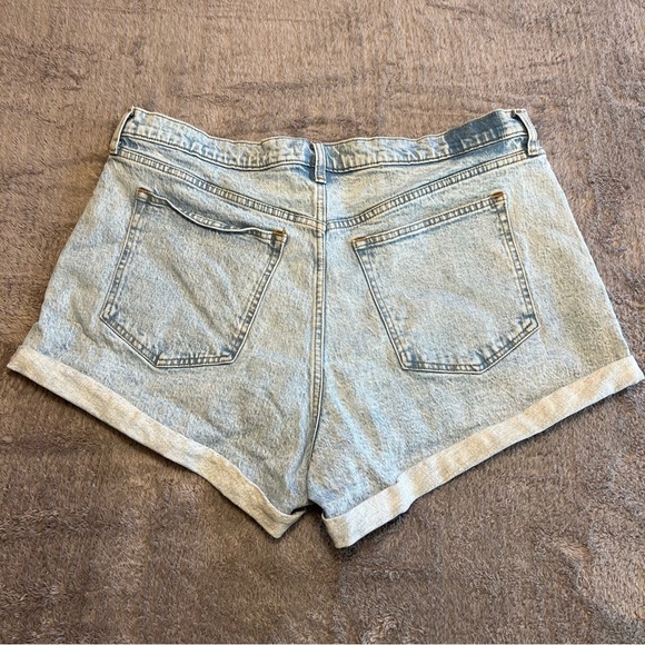 Abercrombie & Fitch The Mom Short High Rise 18/34 - Picture 3 of 6